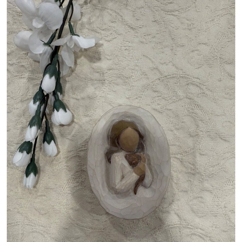 Willow Tree "My Friend" By Susan Lordi 2005 Demdaco Handcrafted Keepsake Box Fig